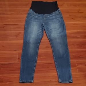 Celebrity Pink Maternity Skinny Jesns Size Medium